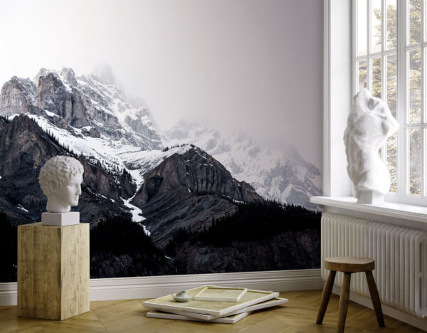 Montagne enneigée avec des arbres Papier peint Montagne enneigée avec des arbres