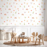 Papier peint Motif naturel fantaisiste avec des arcs-en-ciel.
