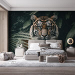 Papier peint Tigre caché dans le feuillage de la jungle.
