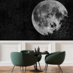 Papier peint La lune se dissout dans la nuit étoilée.