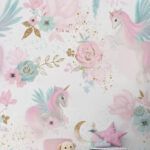 Papier peint Licornes fantaisistes et fleurs pastel