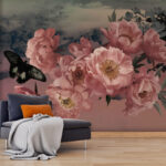 Papier peint Papillon survolant un bouquet de fleurs roses