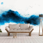 Papier peint Explosion de poudre bleue sur fond blanc