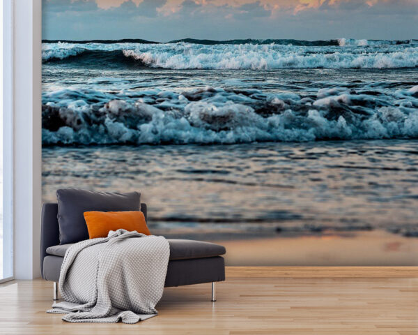 Les vagues dansent sous le soleil levant Papier peint Les vagues dansent sous le soleil levant