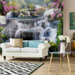 Papier peint Cascade enchanteresse au milieu de fleurs éclatantes.