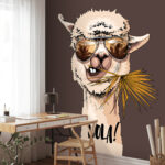 Papier peint Un lama cool qui dit bonjour avec style !