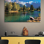 Tableaux Lac entouré d'arbres et de montagnes