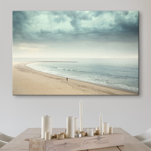 Personne marchant sur une plage Tableaux Personne marchant sur une plage