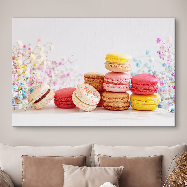 Macarons colorés avec des fleurs délicates Tableaux Macarons colorés avec des fleurs délicates