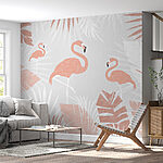 Papier peint Motif de flamants roses parmi des feuilles tropicales.