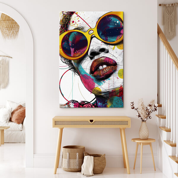 Femme portant des lunettes de soleil jaunes Tableaux Femme portant des lunettes de soleil jaunes