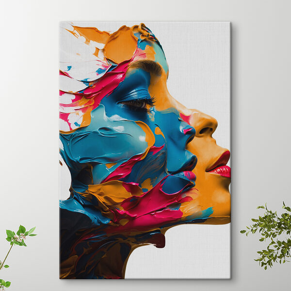 Femme avec de la peinture sur le visage Tableaux Femme avec de la peinture sur le visage