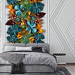 Papier peint Porte blanche avec des feuilles colorées