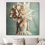 Tableaux Femme portant une robe avec une grande fleur sur la tête