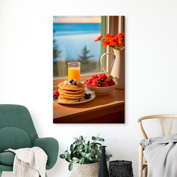 Pile de crêpes avec des baies et un verre de jus sur une table Tableaux Pile de crêpes avec des baies et un verre de jus sur une table