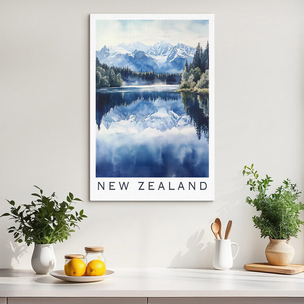 Tableaux Aquarelle d'un lac avec des arbres et des montagnes en arrière-plan